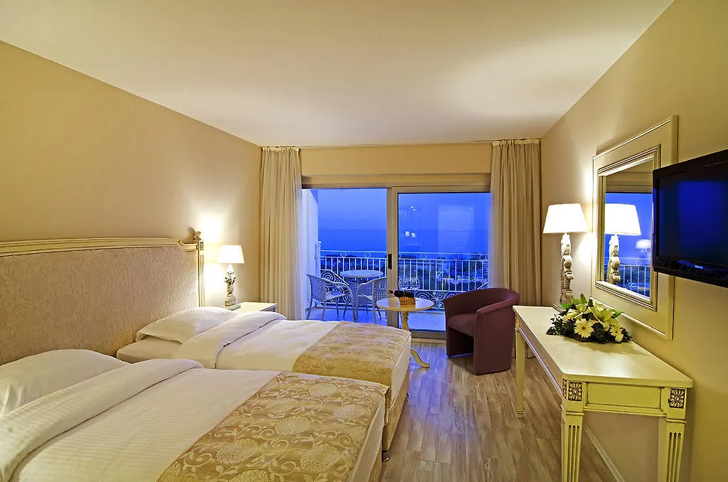 Lavista Boutique Hotel & Spa (Adults Only) Kusadasi 4*,
